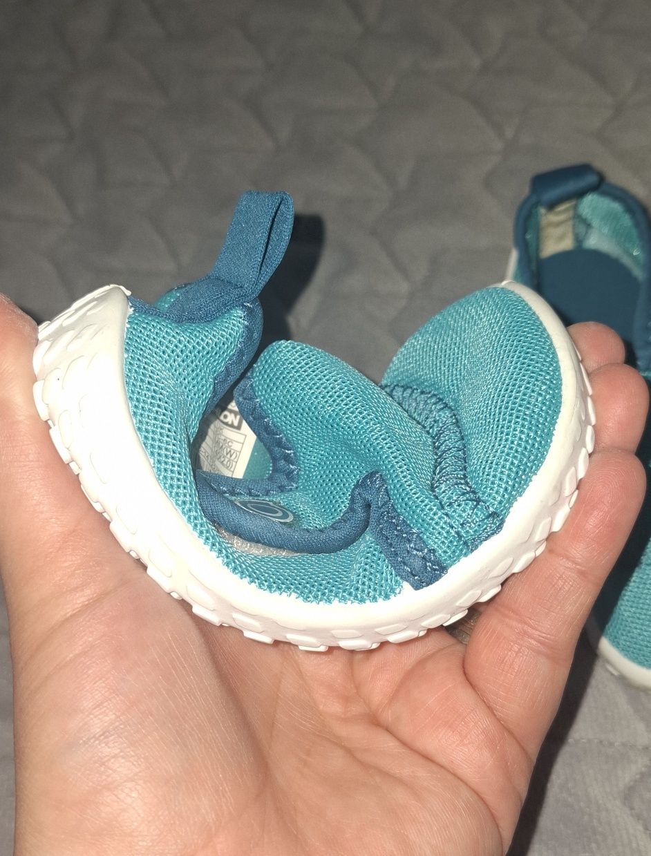 Buciki typu barefoot r. 22