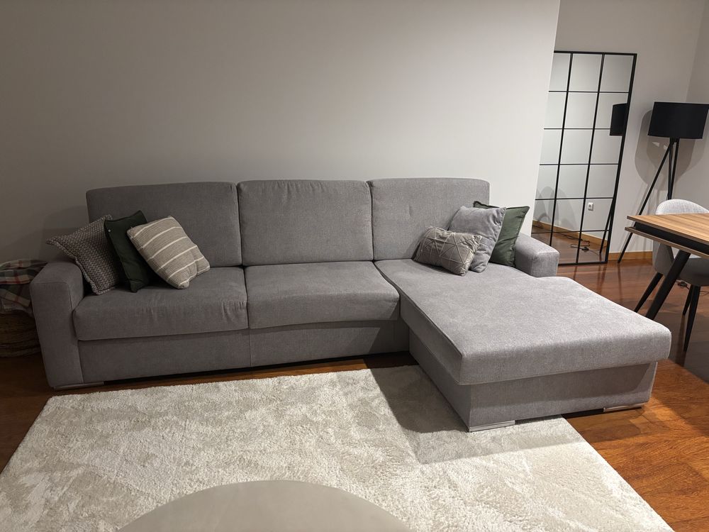 Sofa chaise long cinza
