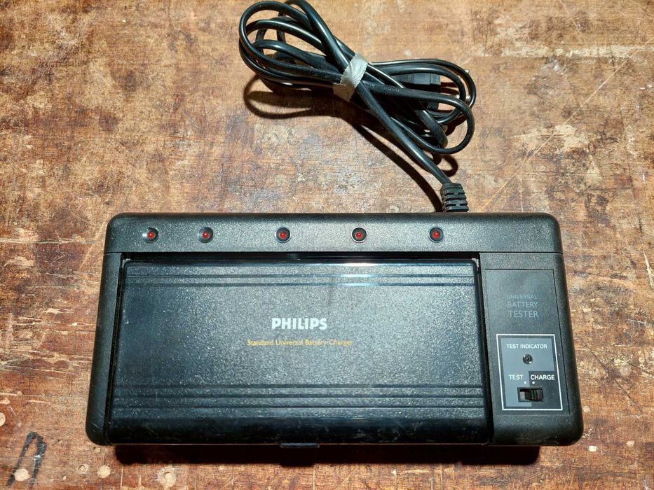 Ładowarka Philips Standard Universal Battery Charger PNC 251