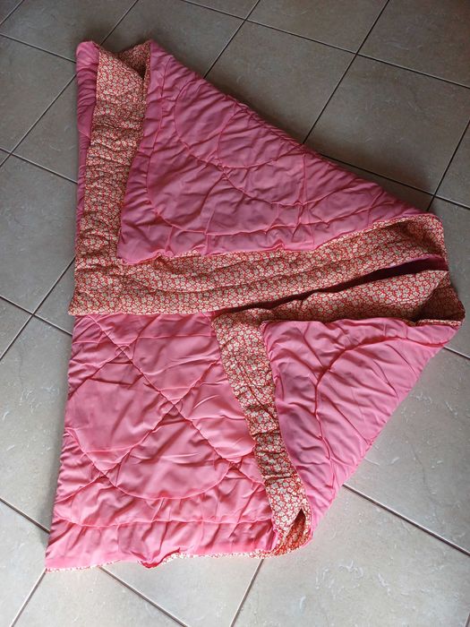 Kołdra 140/180 z wypełnieniem syntetycznym