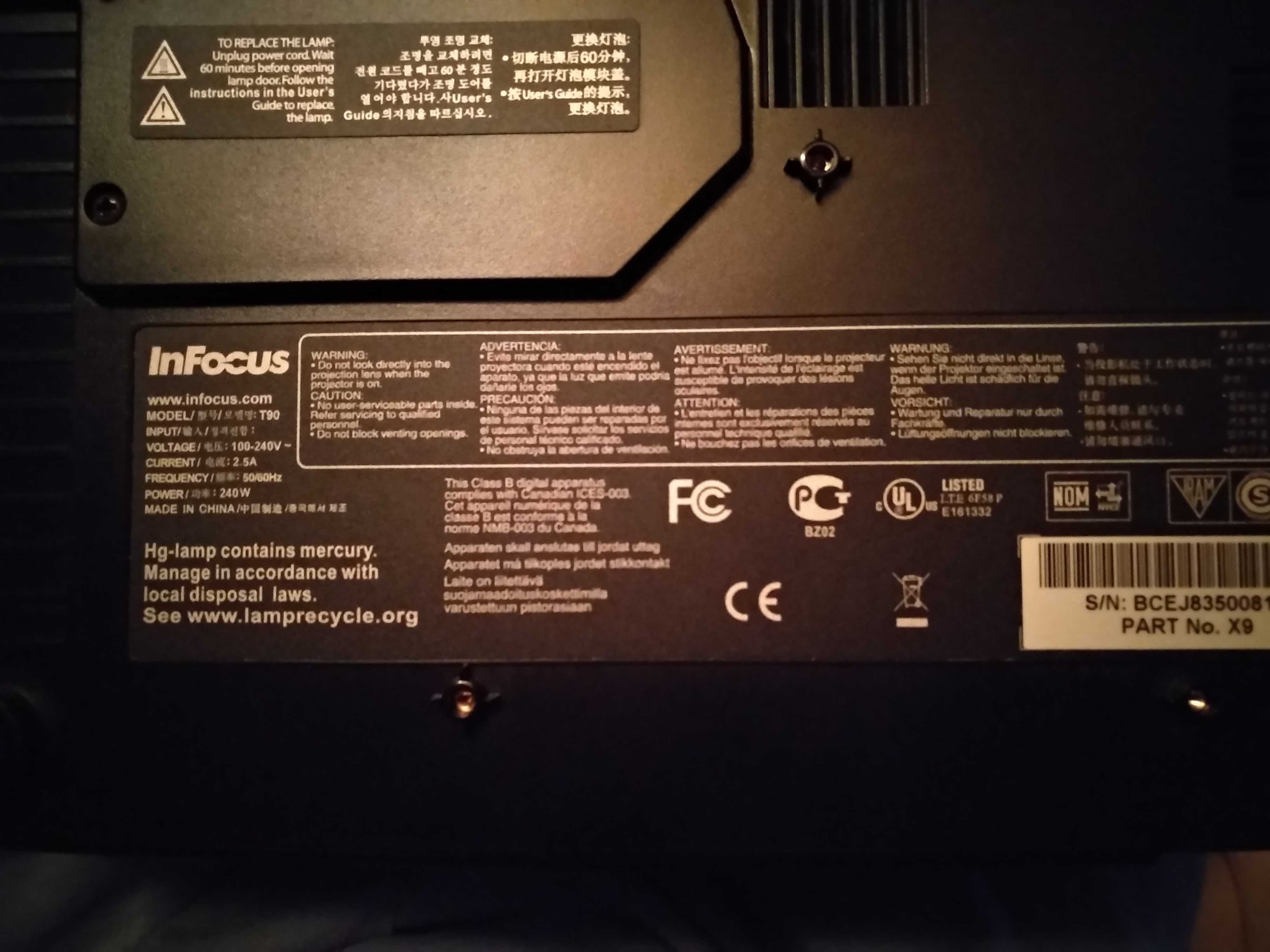 Projektor / Rzutnik - InFocus T90