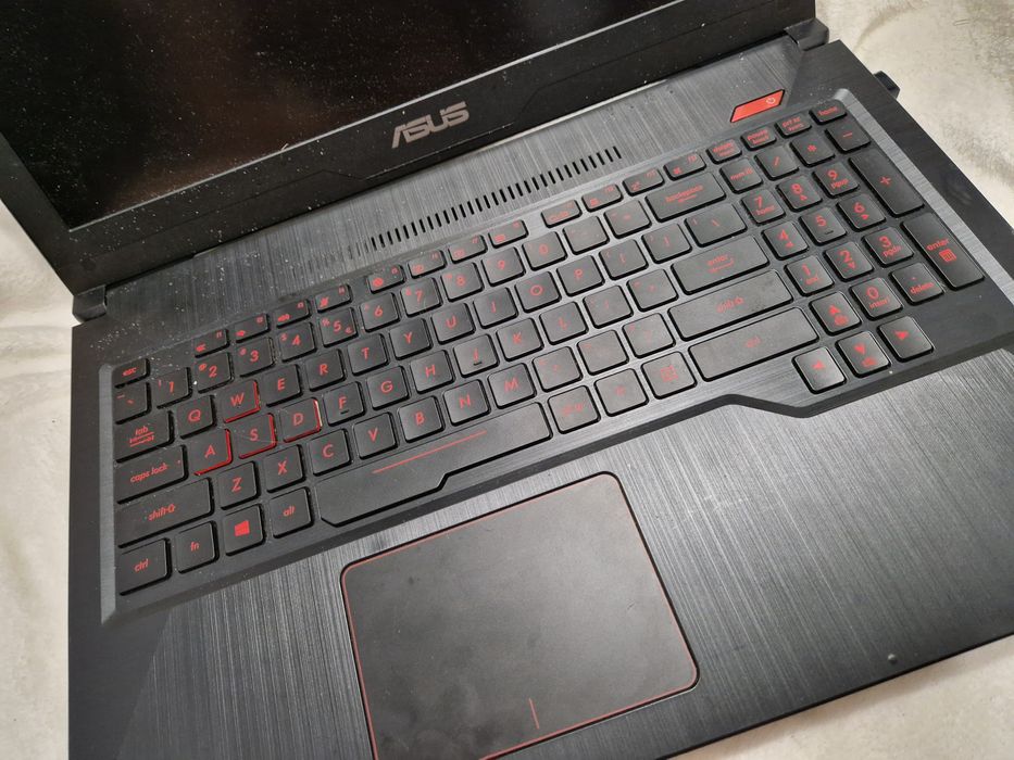 Pilnie Laptop Asus FX503 gtx 1060, 16gb ram, i5, ssd