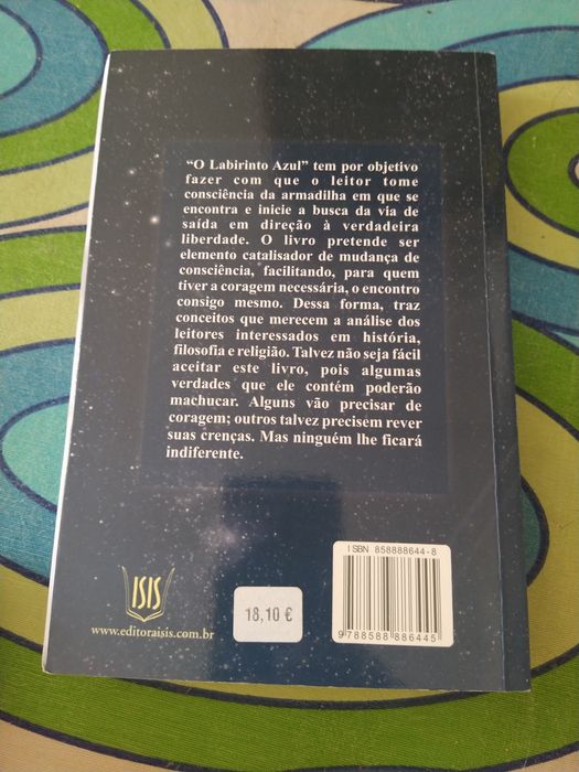 Vários livros usados
