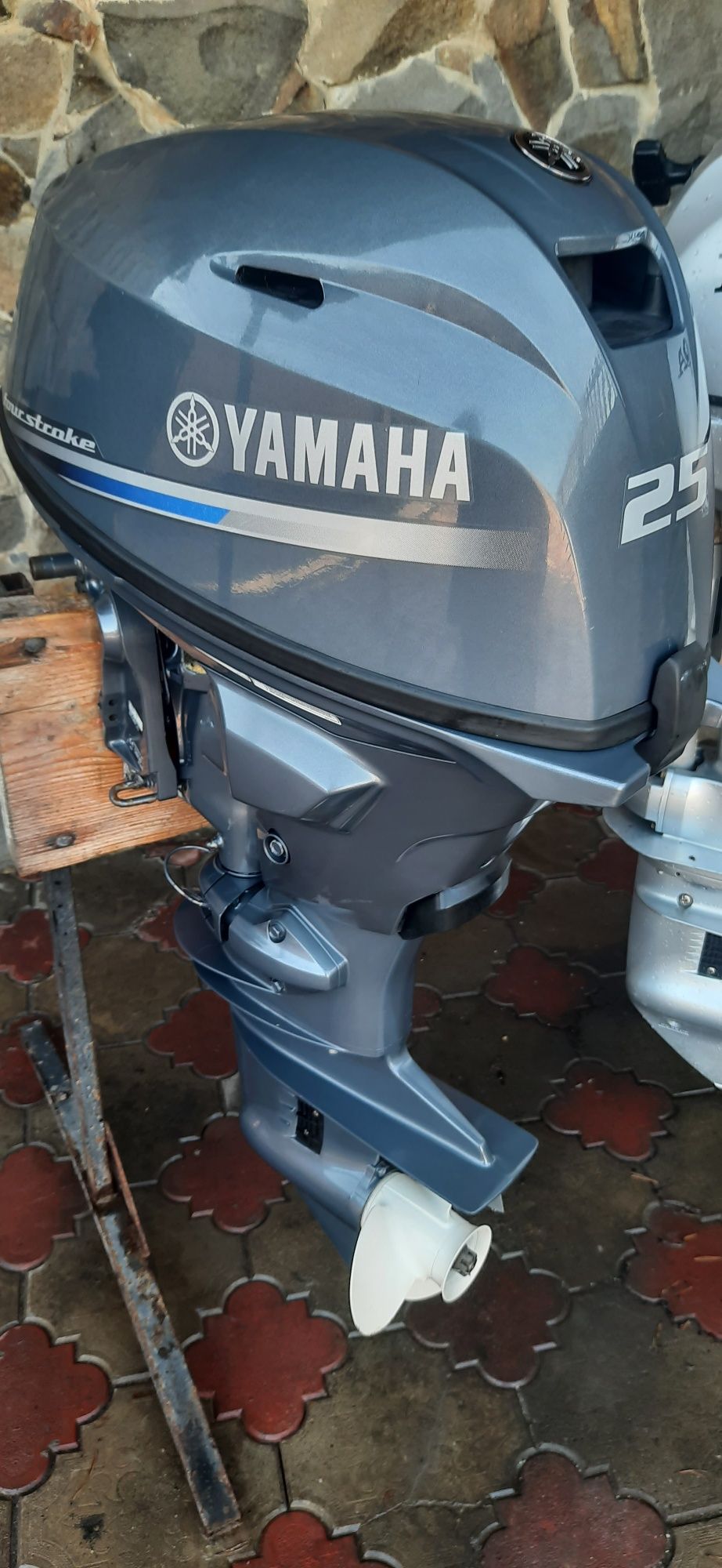 Лодочный мотор yamaha 25 efi