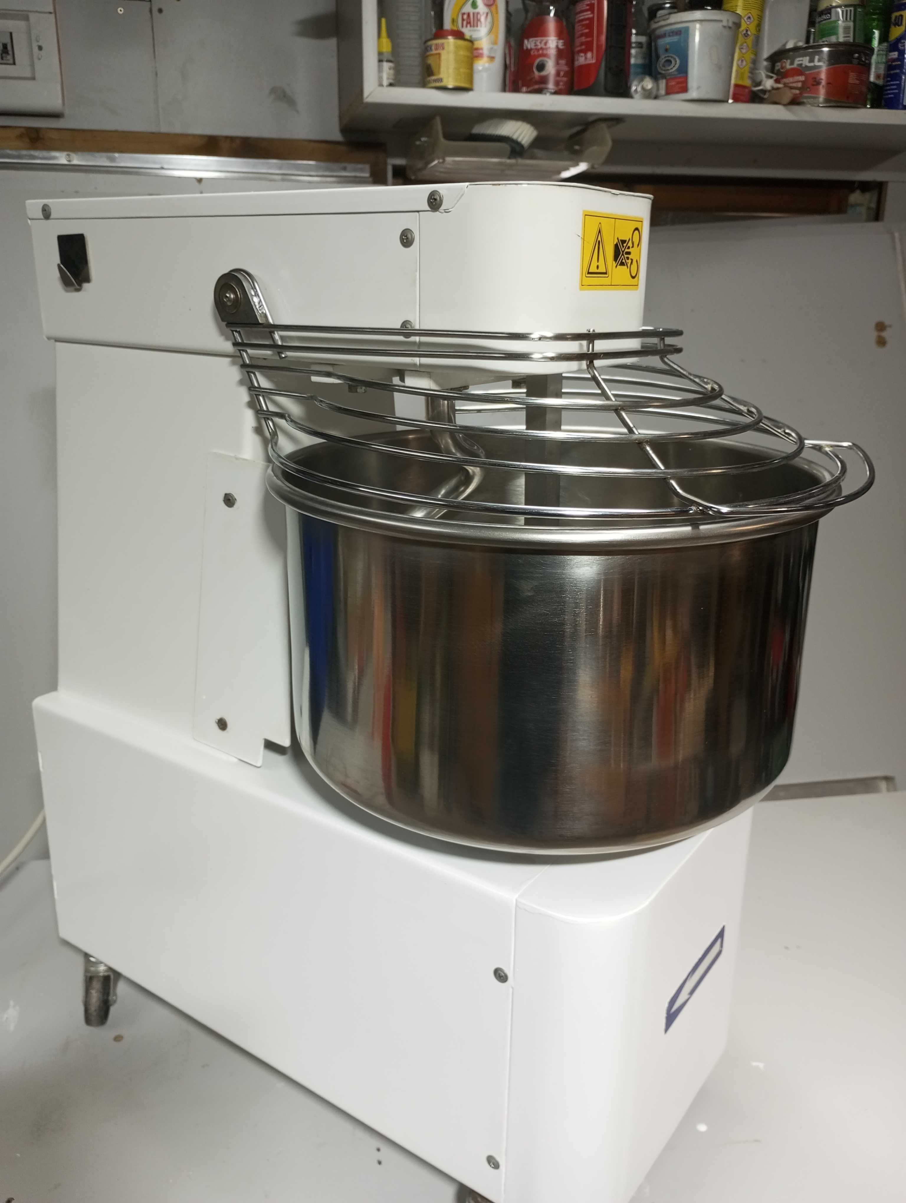 Hendi mieszalnik do ciasta 22 l. Wyposażenie Pizzerii 400v