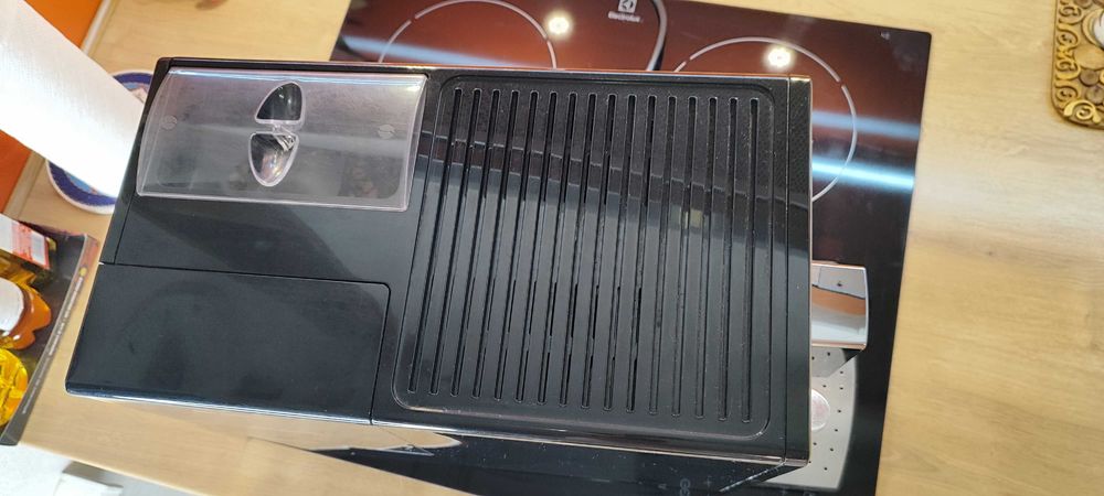 Melitta Caffeo Solo - ОБСЛУЖЕНА! Работает как новая.