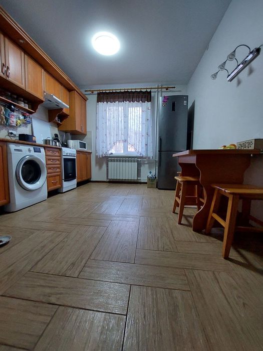 Продаєтся 3х.к Намыв