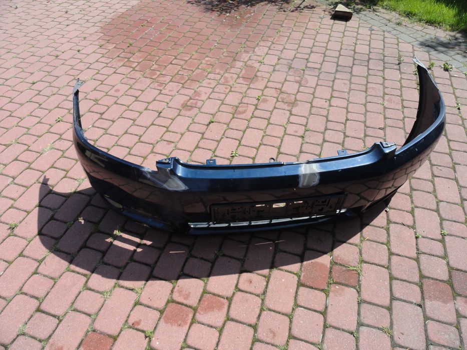 Toyota Avensis Verso Zderzak przód 00-04