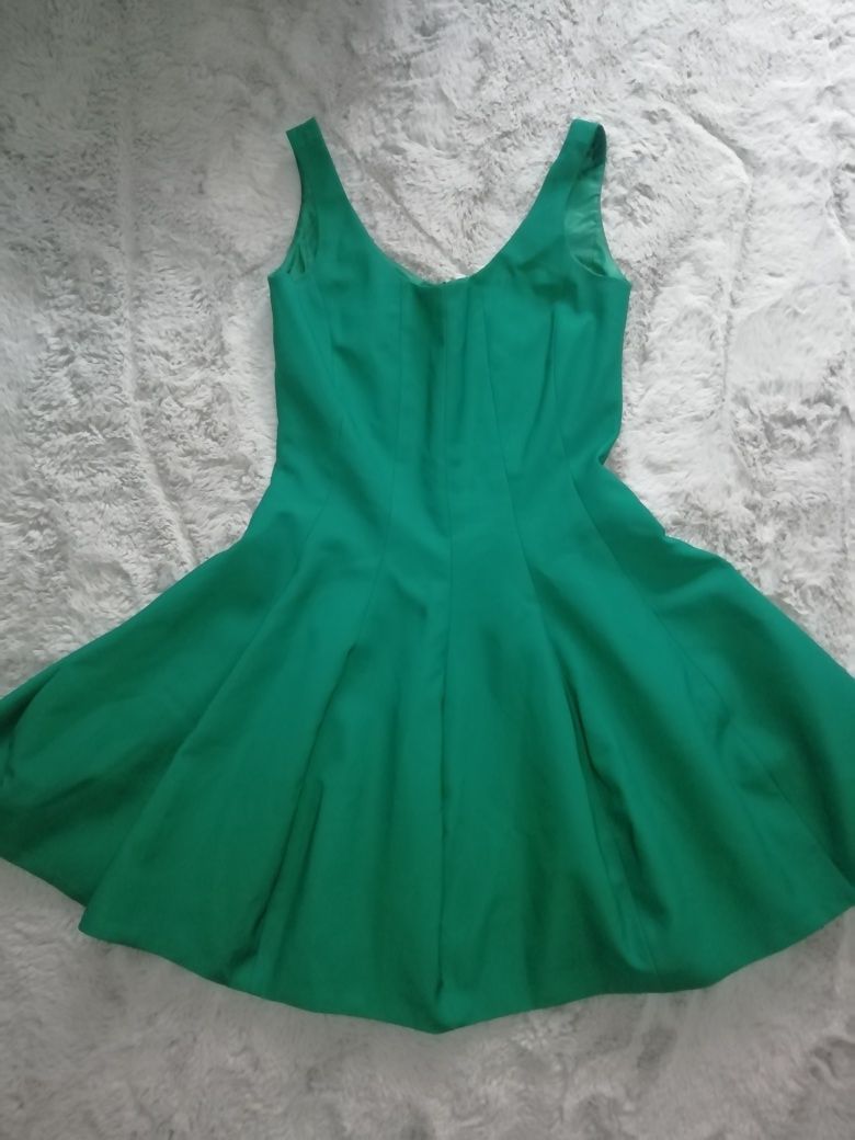 Śliczna rozkloszowana butelkowa zieleń sukienka#święta