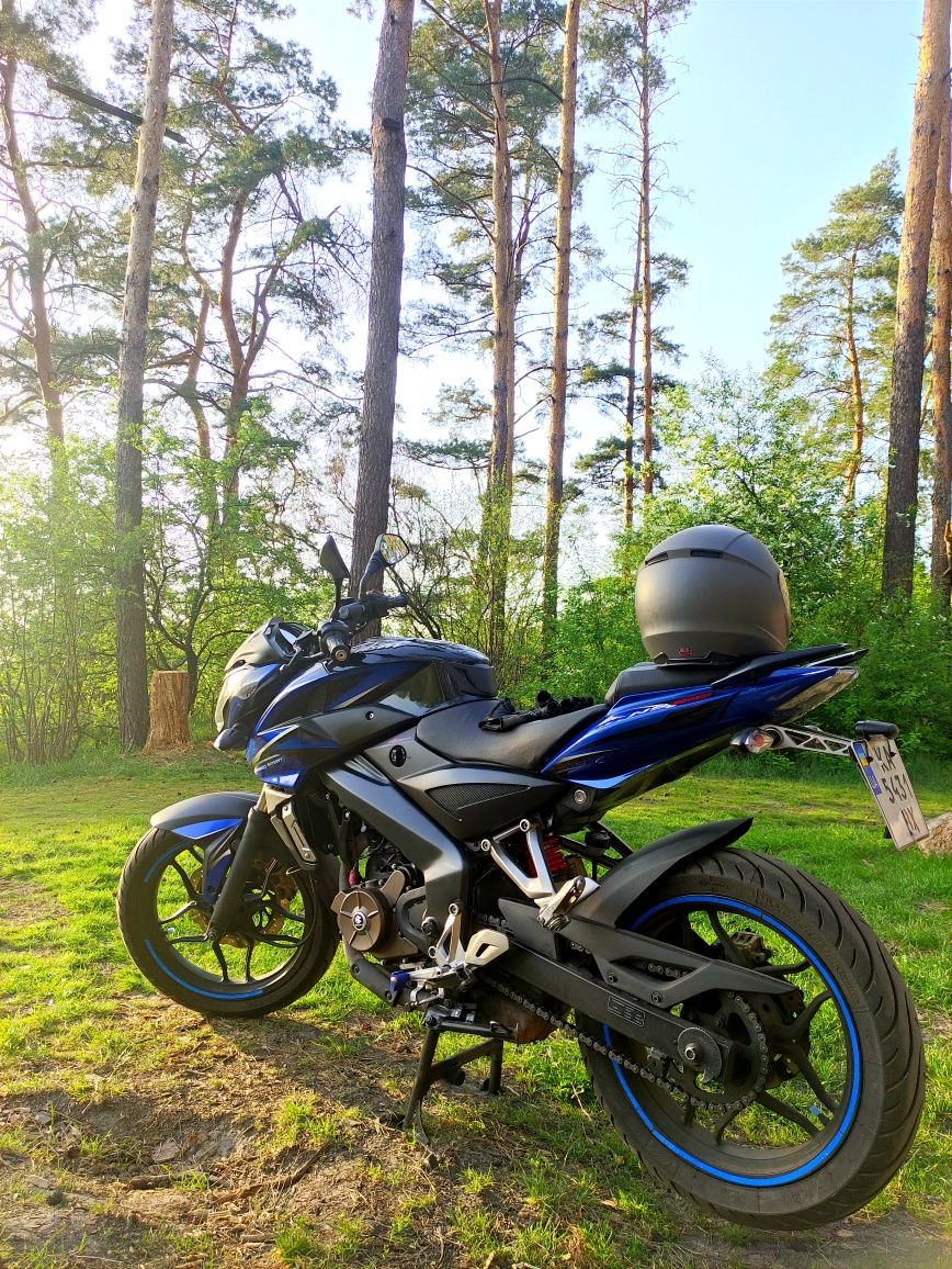 Bajaj Pulsar NS 200