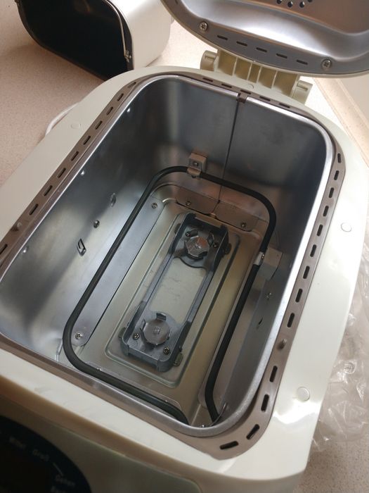 Хлібопіч Quigg хлібопічка