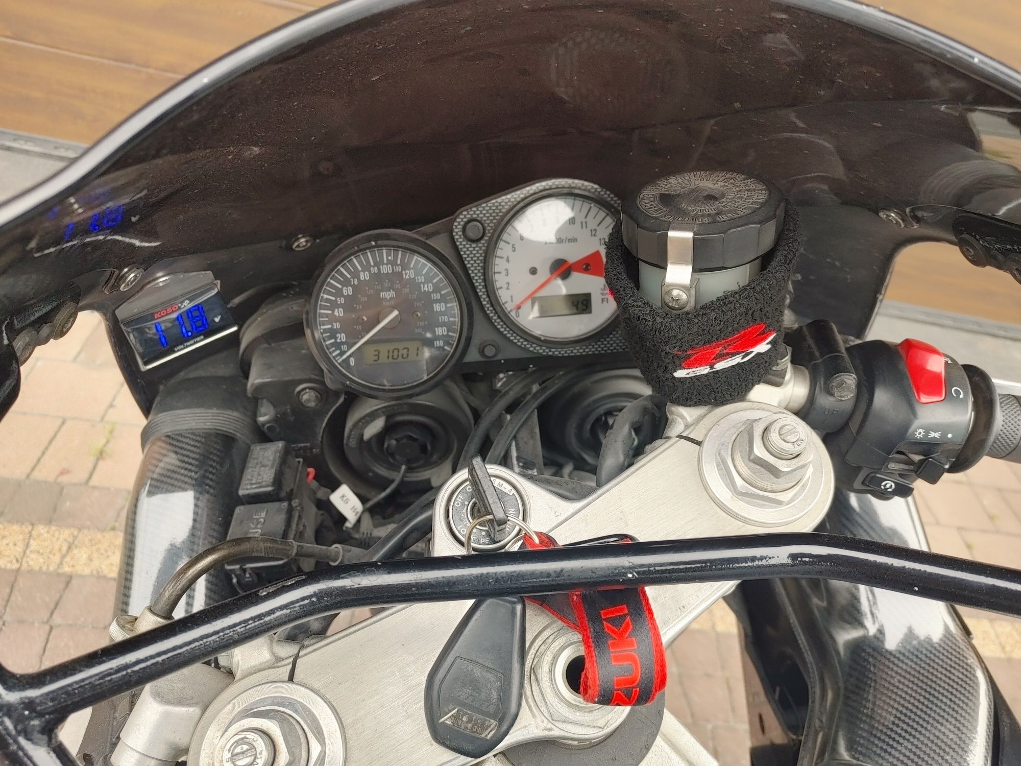 Suzuki GSXR 750 140KM