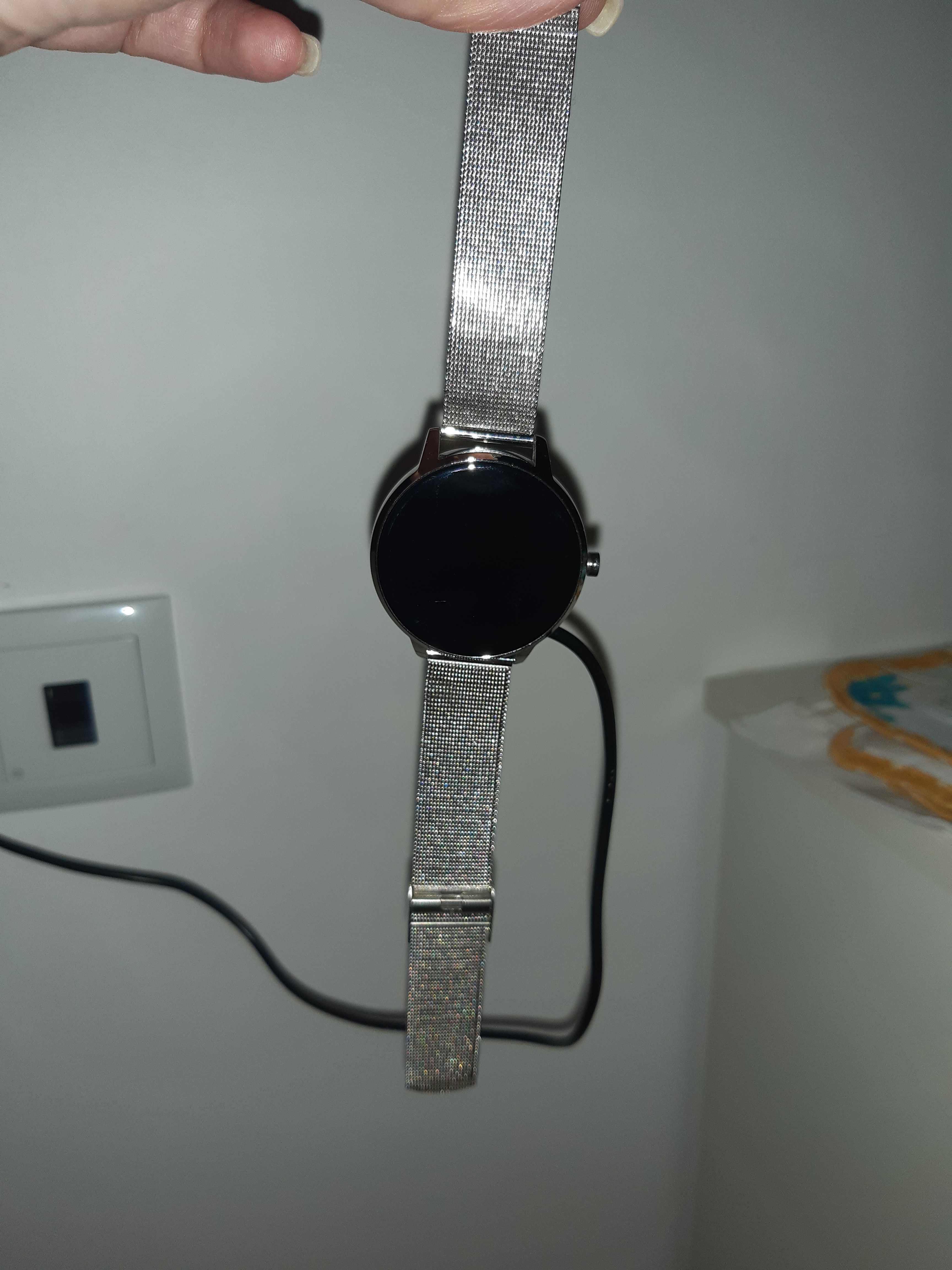 Smartwatch one queen silver