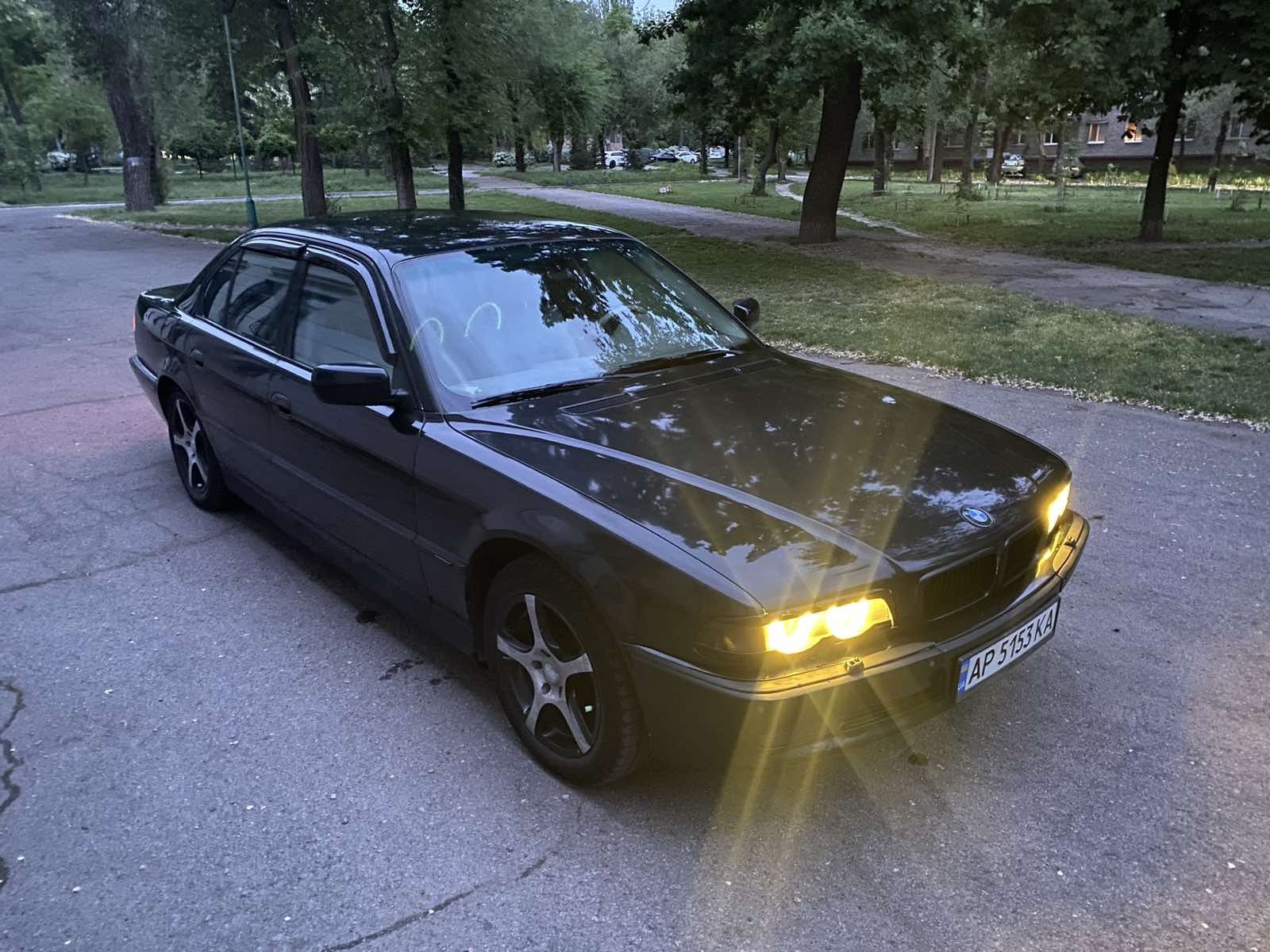 Продам BMW 740I в отличном состоянии,Оформление!!!