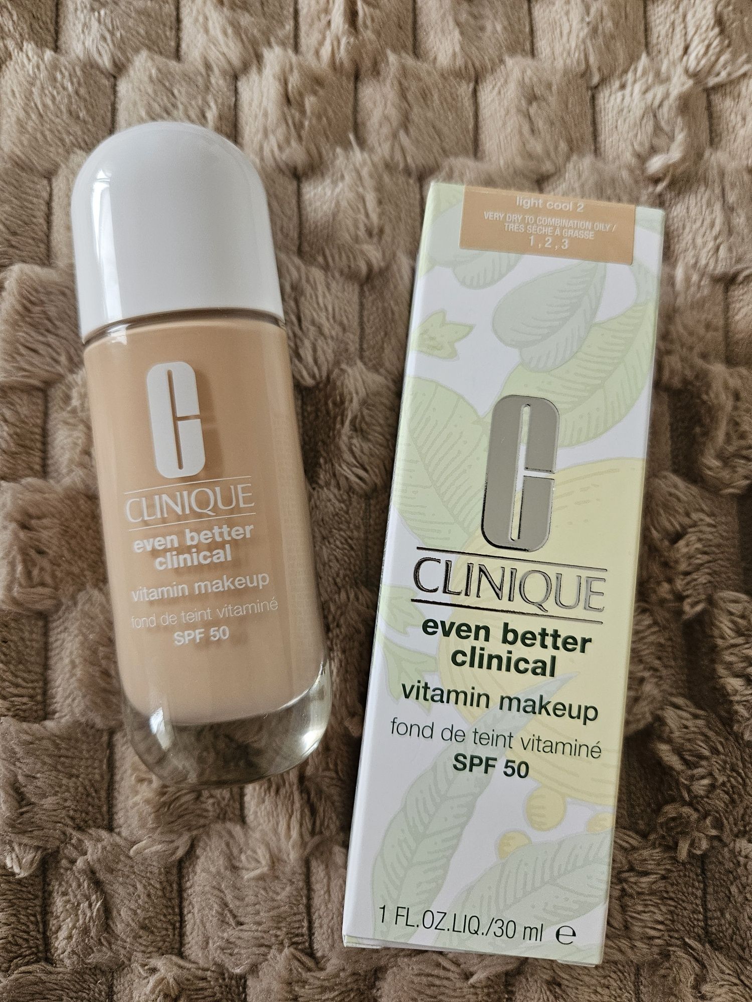 Podklad Clinique Even Better Clinical spf 50 Light cool 2