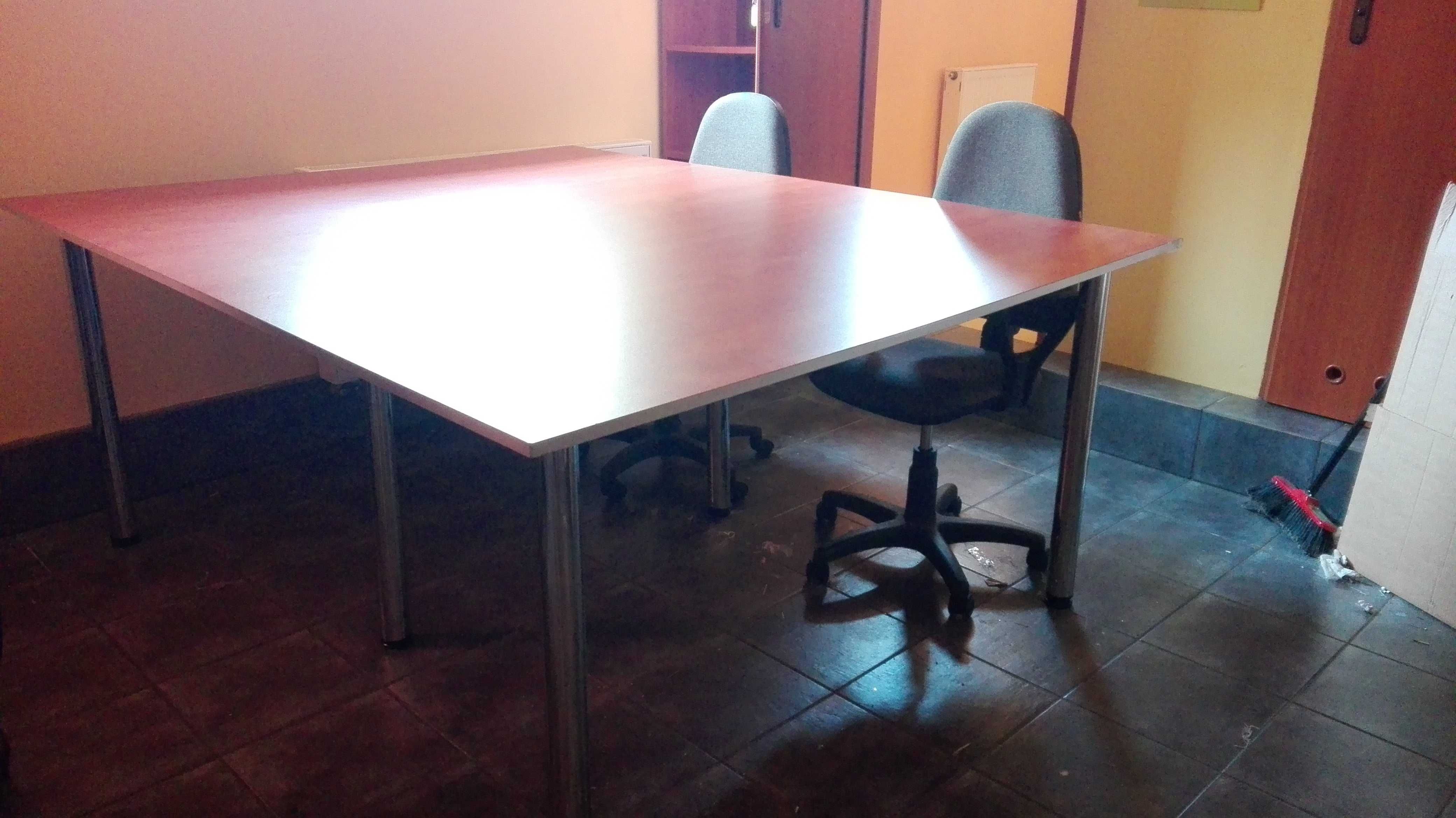 Stół  duży 160 x 200