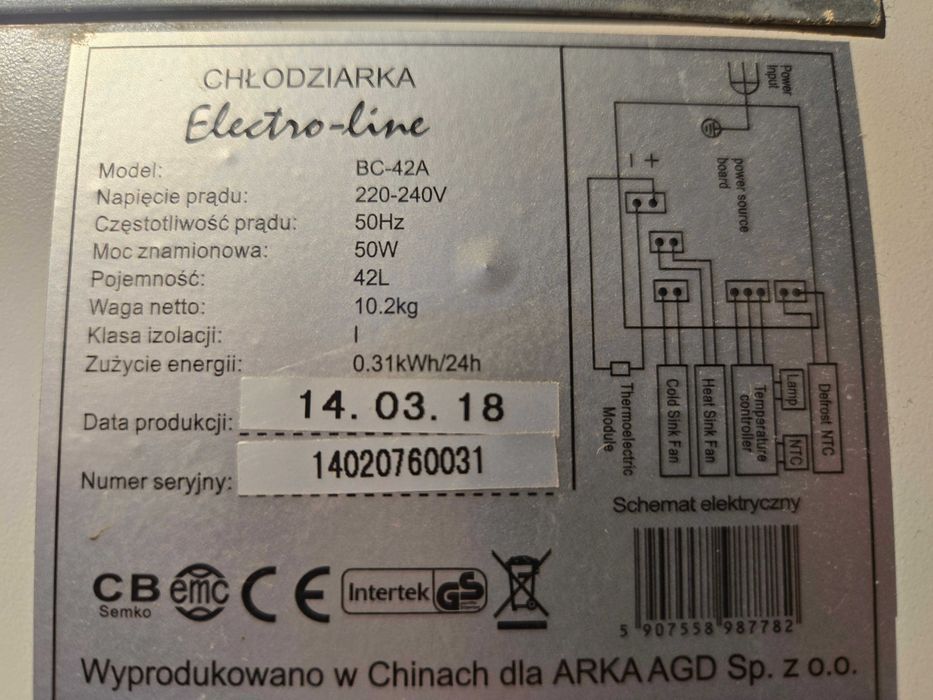 Chłodziarka barowa nawiewowa .42 cm x 50 cm.Oświetlona.Gwar.