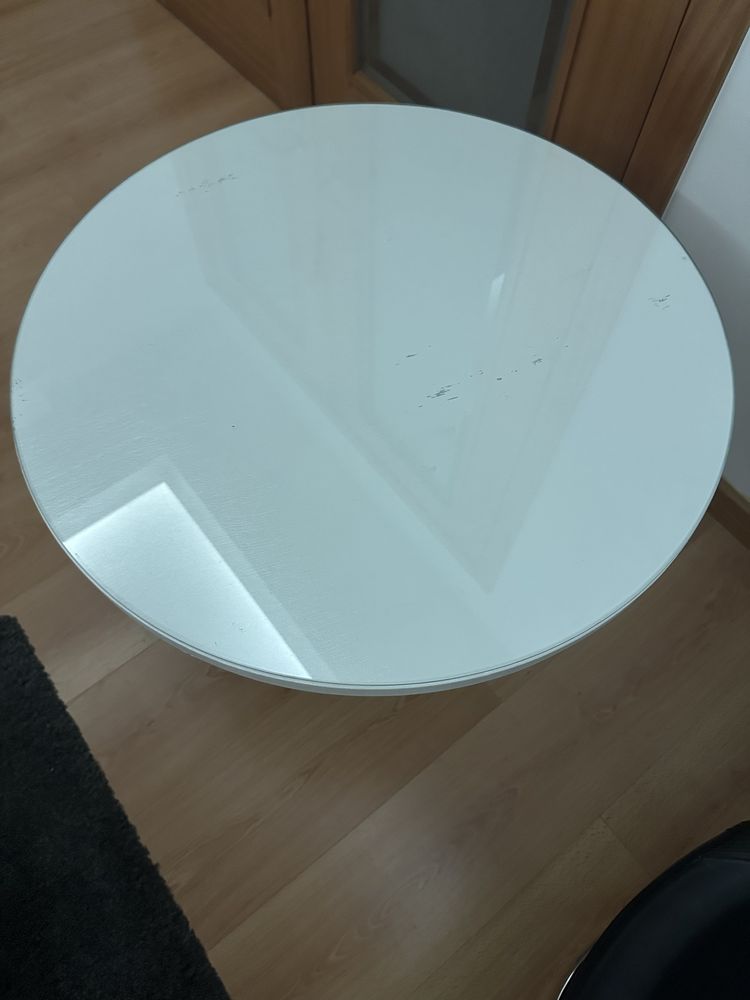 Mesa de apoio branca