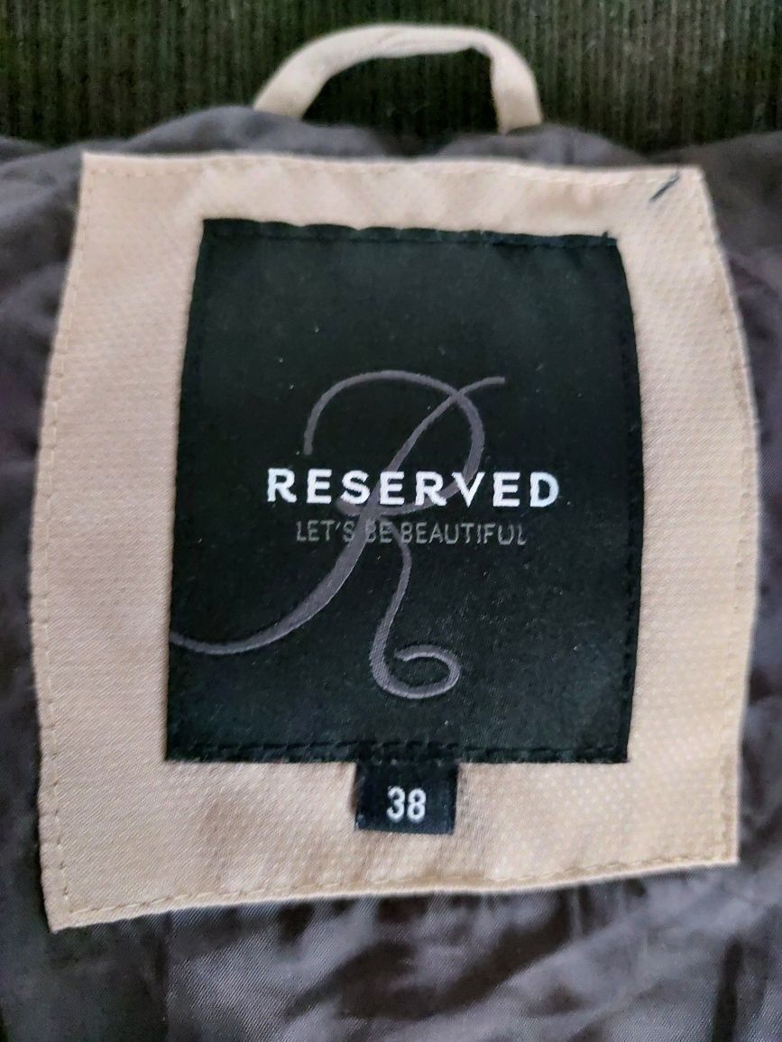 Reserved r. 38 kurtka beżowe zimowa krótka