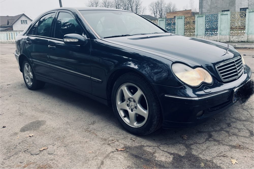 Mercedes-Benz C-Class 2003