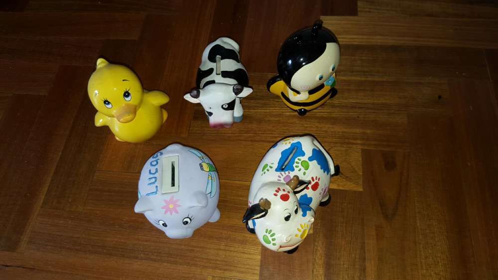 Mealheiros de animais em loiça