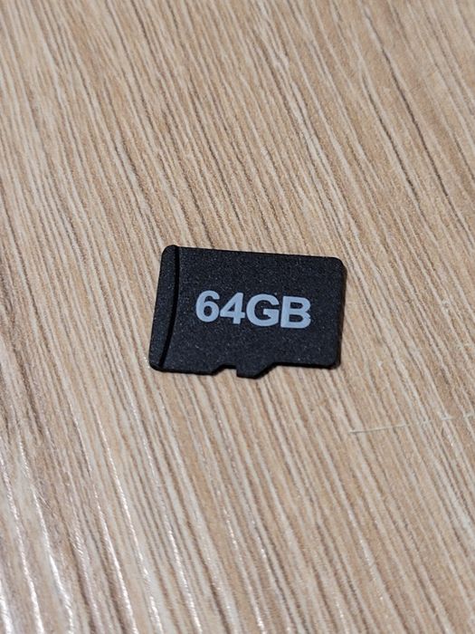 Karta pamięci micro SD 64GB.