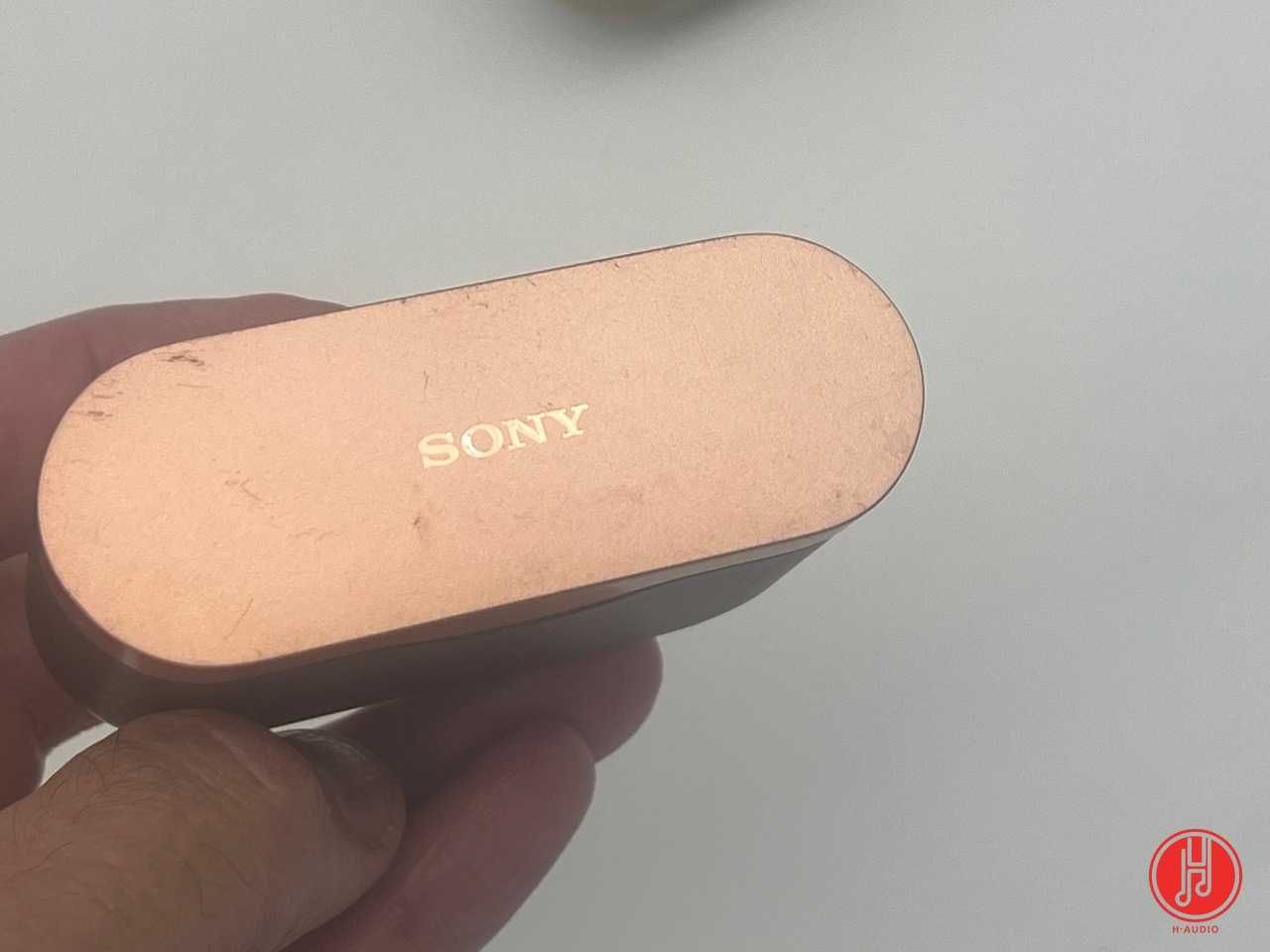 Кейсы для наушников  Sony WF-1000XM3