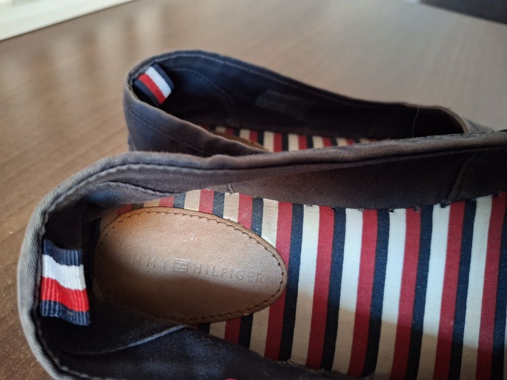 Tommy Hilfiger granatowe espadryle 40