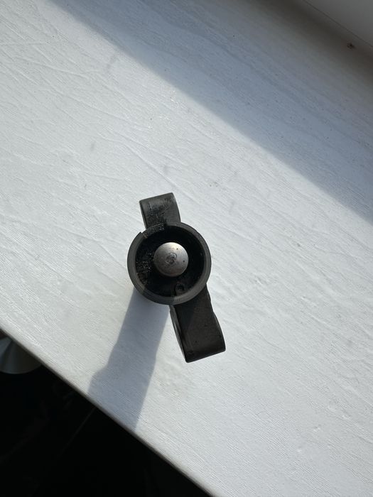 Продам Натяжитель для Mitsubishi Lancer 9 2.0