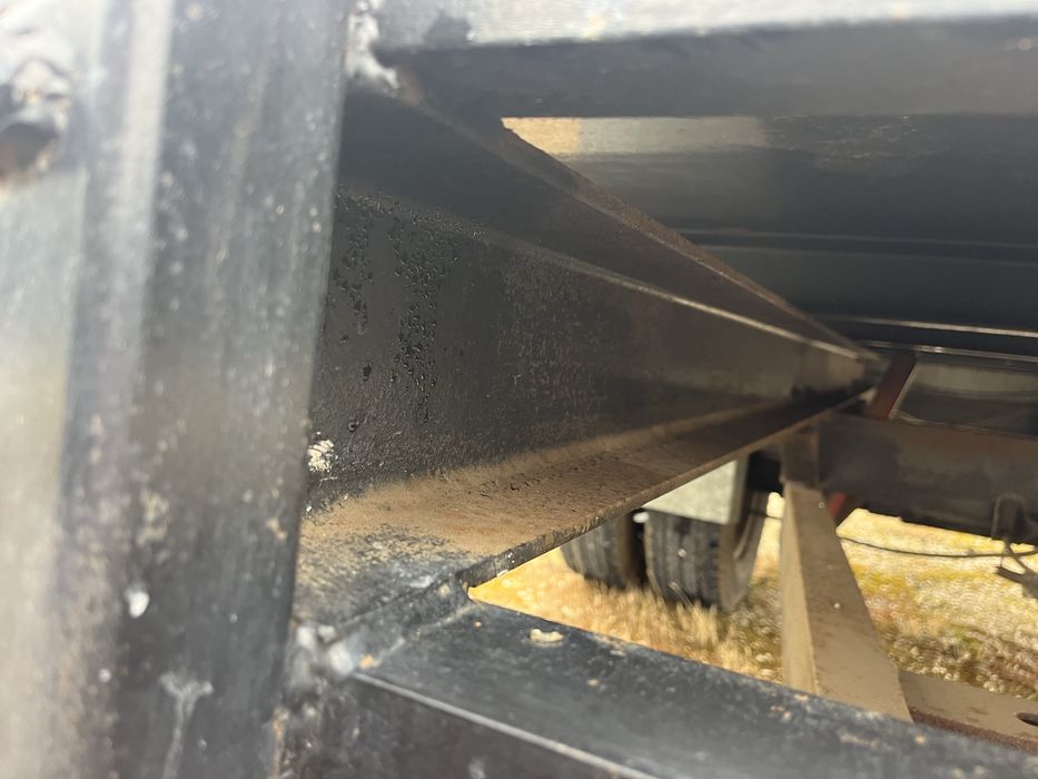 Reboque carga geral peso bruto 3400 quilos