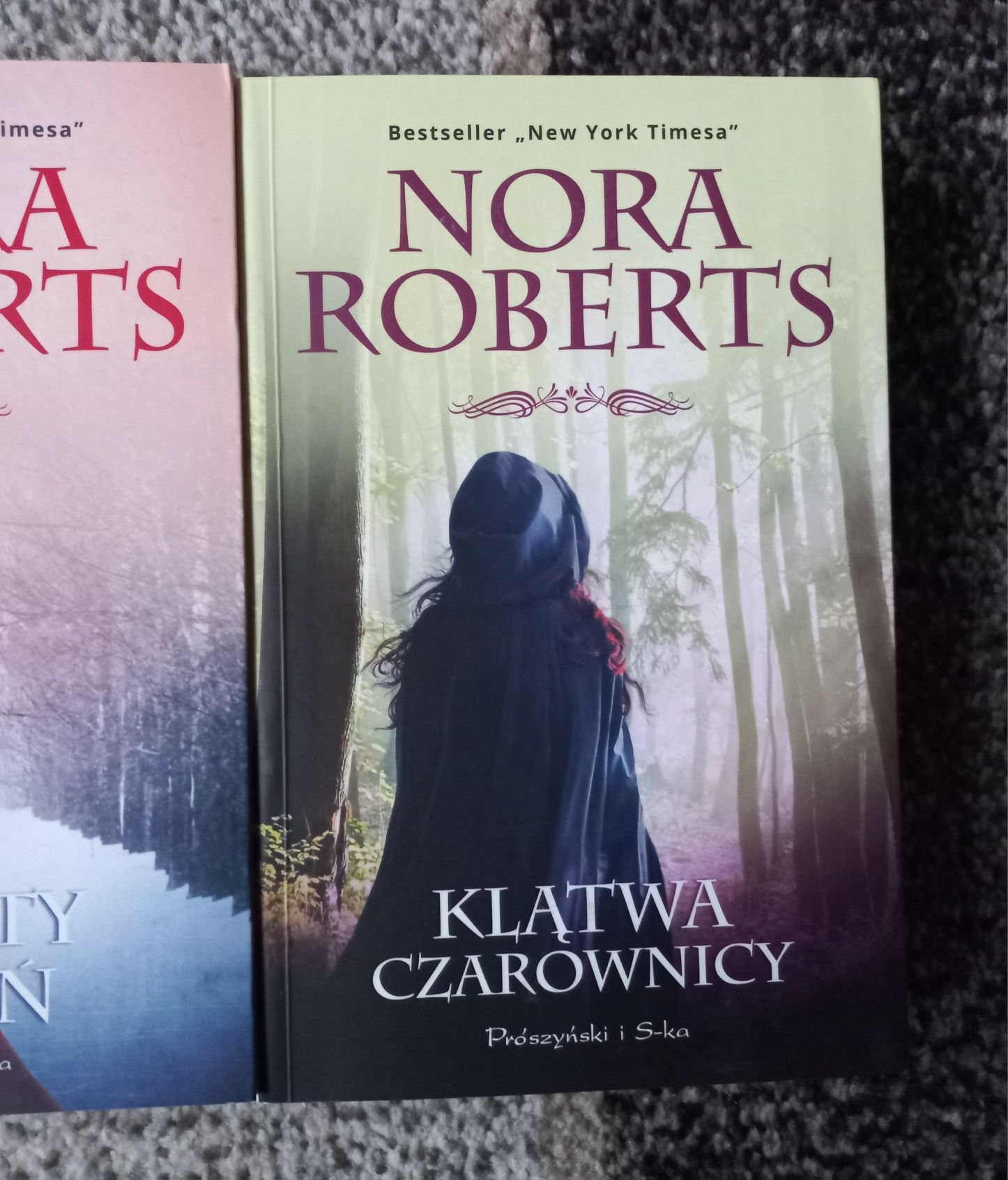 Siły ciemności Zaklęty w cień Klątwa czarownicy Nora Roberts