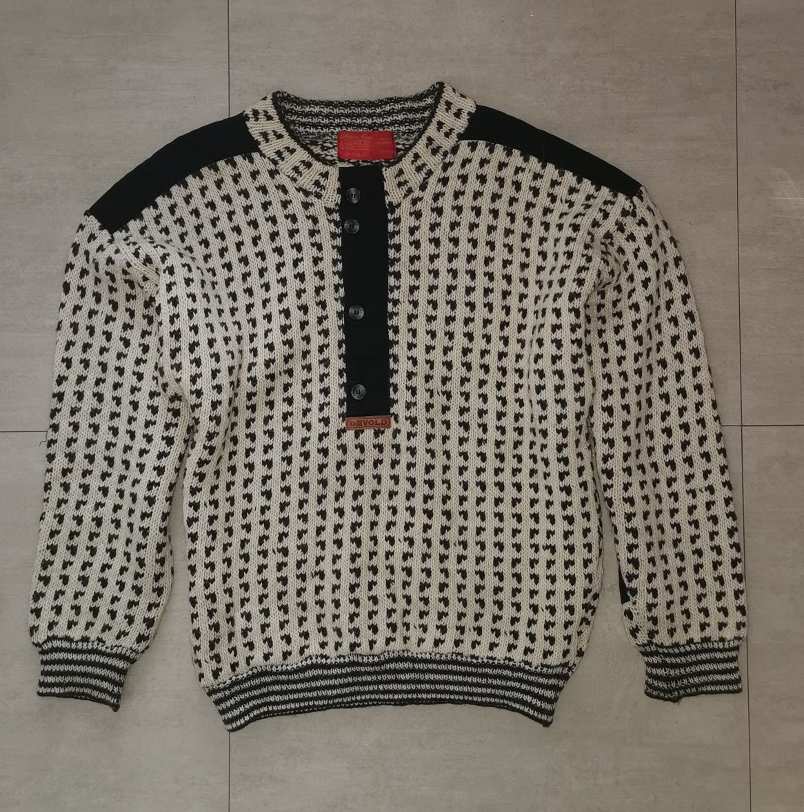 Devold Norway M/L solidny ciepły sweter wool