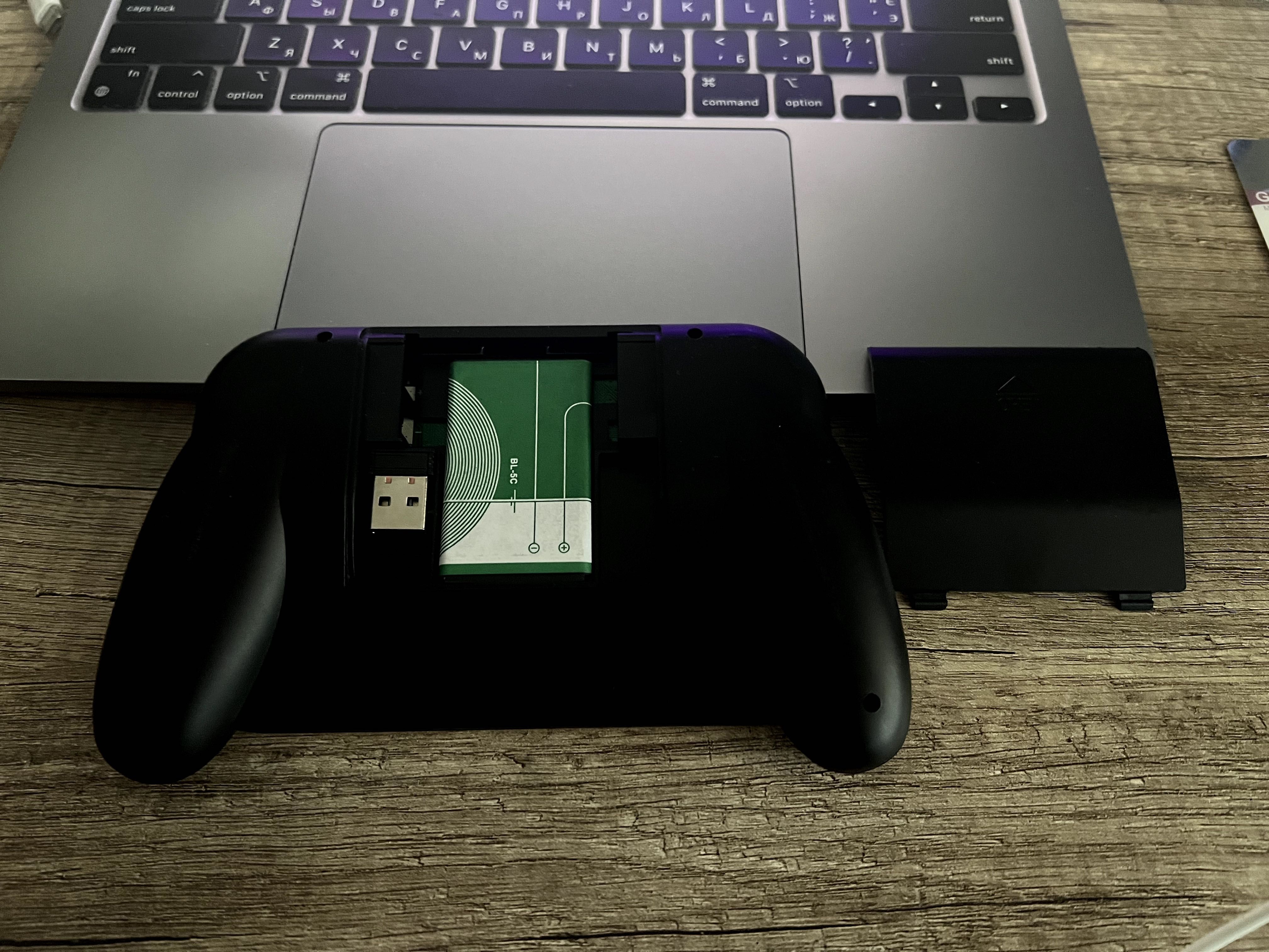 Klawiatura bezprzewodowa 2.4G Mini - podświetlana, touchpad, air mouse
