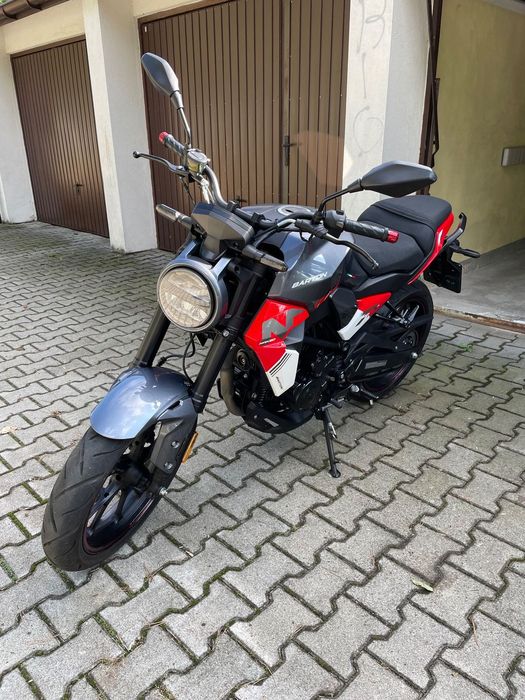 Barton Naked Motocykl Barton Naked 125cc, niski przebieg