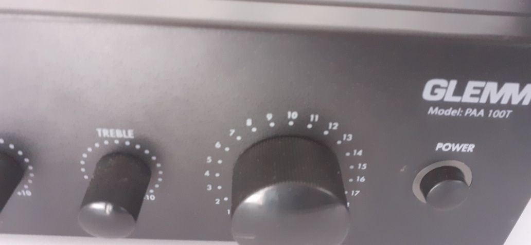 Amplificador som e 4 colunas Karma