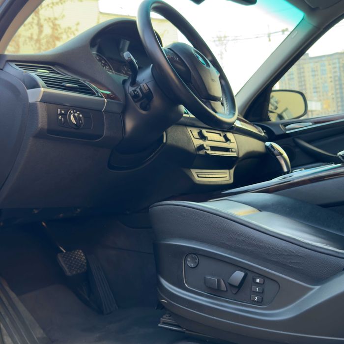 BMW X5 2011 E70 (FL) 35i АТ (306 к.с.) xDrive