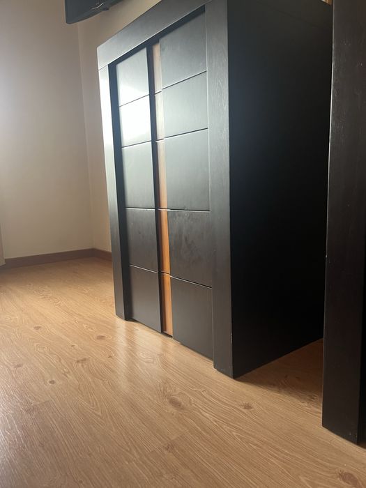 Quarto completo com 2 mesinhas 2 camiseiros 1 espelho