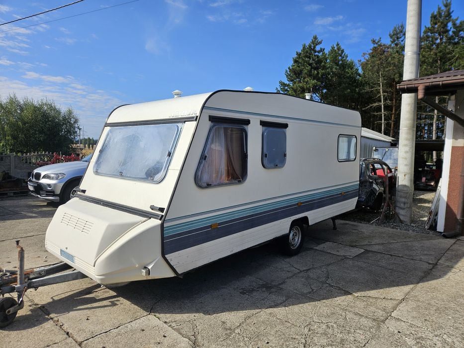 Przyczepa kampingowa marki Adria