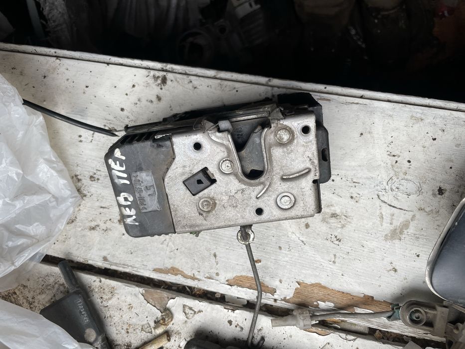 Продам замок двери ручка наружная внутренняя Опель Opel