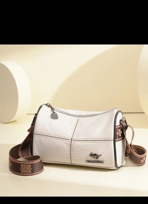 Сумки з екошкіри. Розміри 22 см на 15 см.