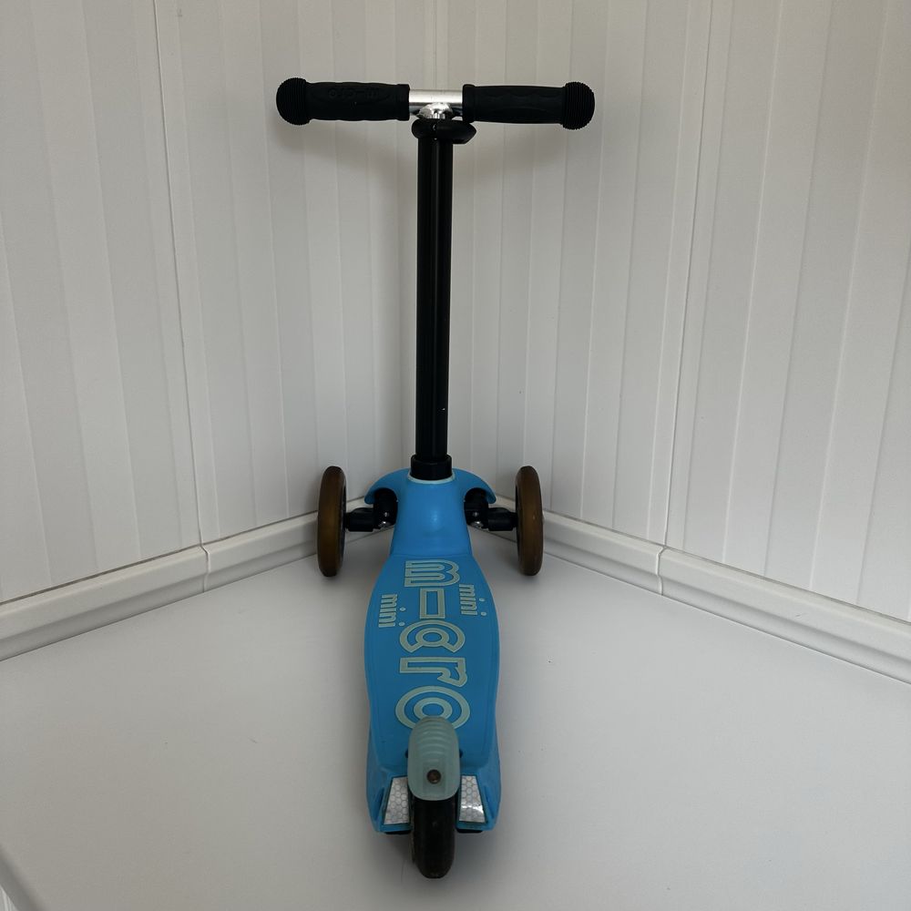Самокат Micro Mini 2Go Deluxe