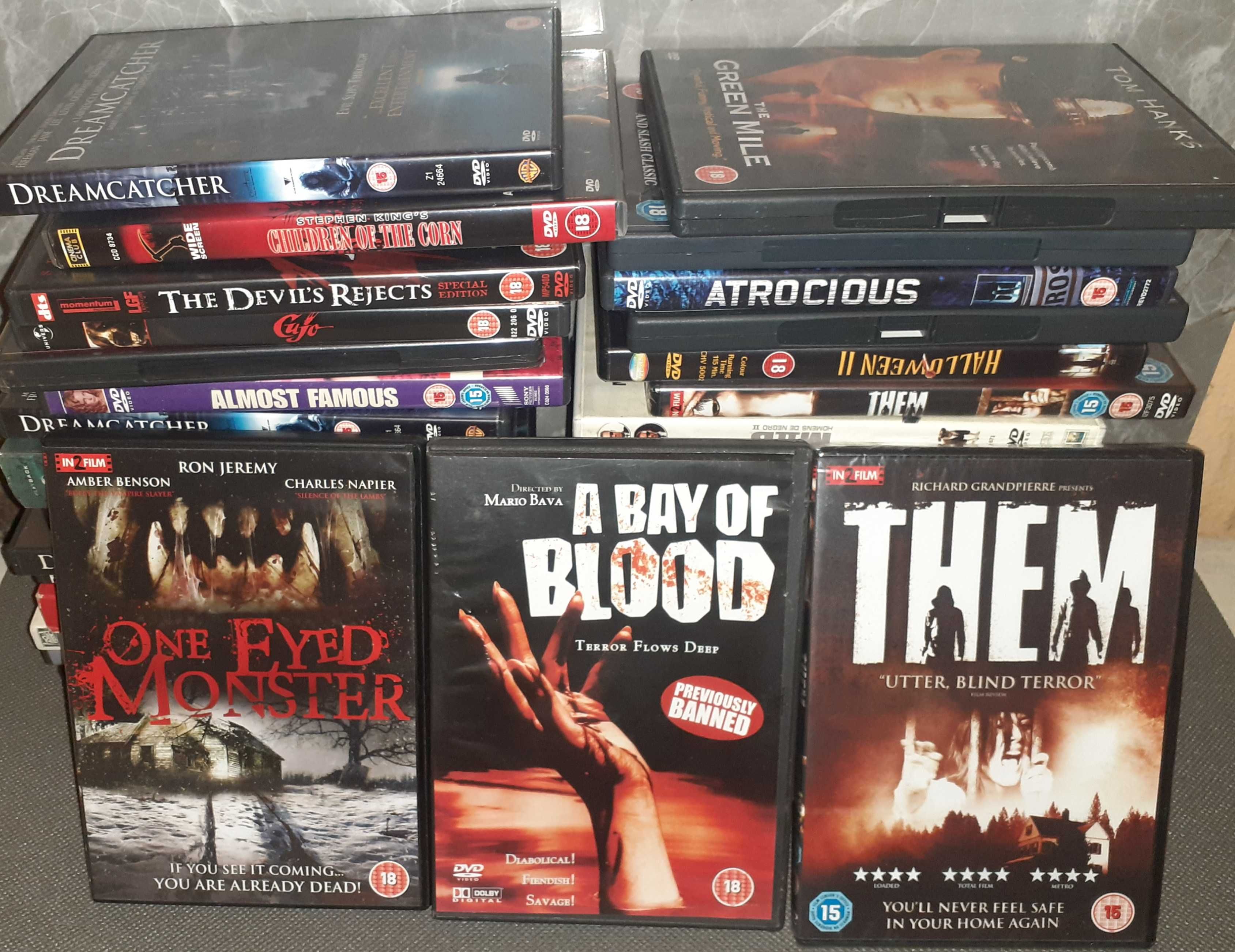 Lote the dvds maioria terror / sci-fi