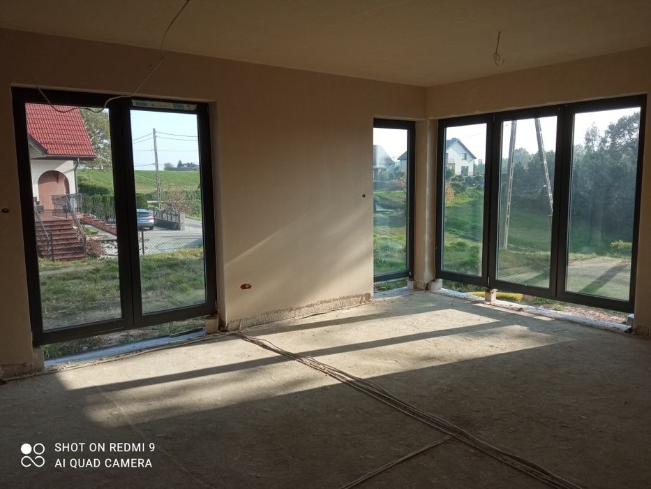 Tynki wewnętrzne maszynowe gipsowe cementowe