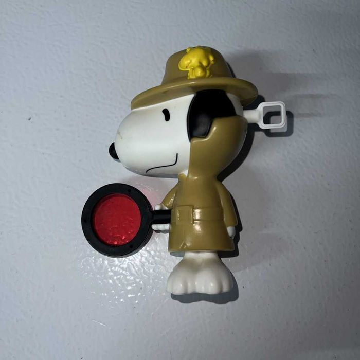 McDonald's Happy Meal Peanuts Snoopy Detective Sherlock Holmes