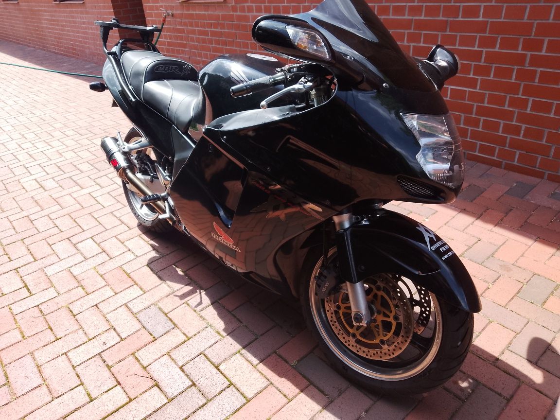 Honda Cbr1100xx Black Bird