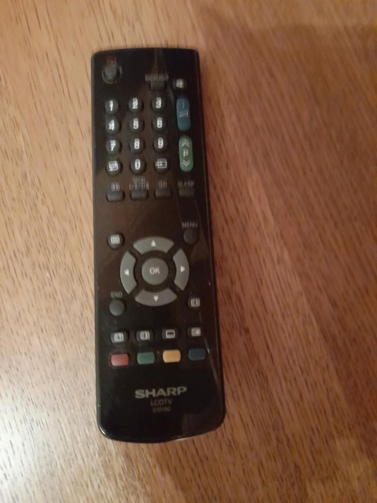 Telewizor Sharp używany 20 cali