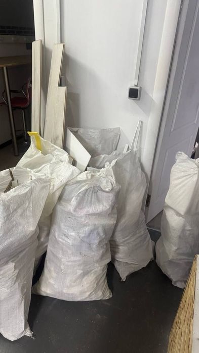 Вивіз сміття. Вивіз хламу. Вивіз буд сміття.