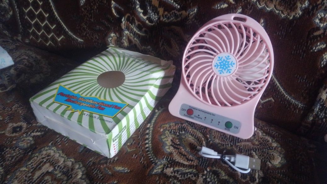 Вентилятор Portable Rechargeable Fan (USB мини дуйка)