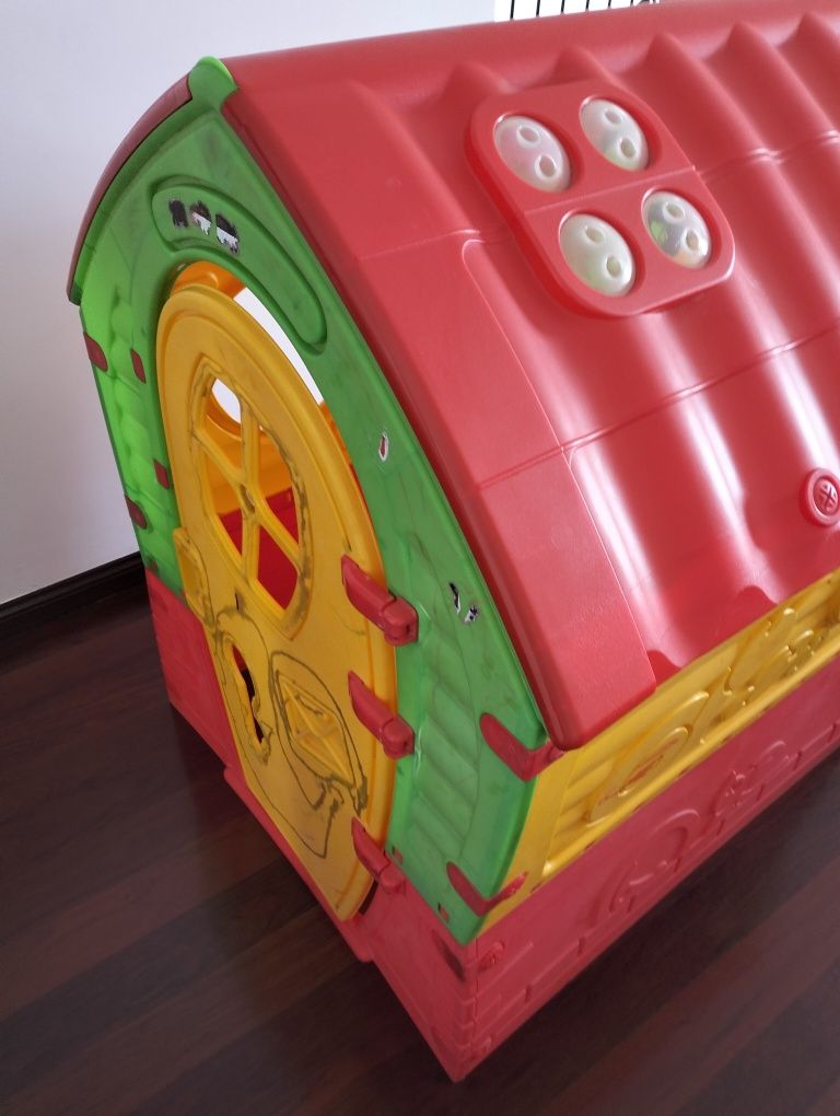 Casa + Escorrega de criança