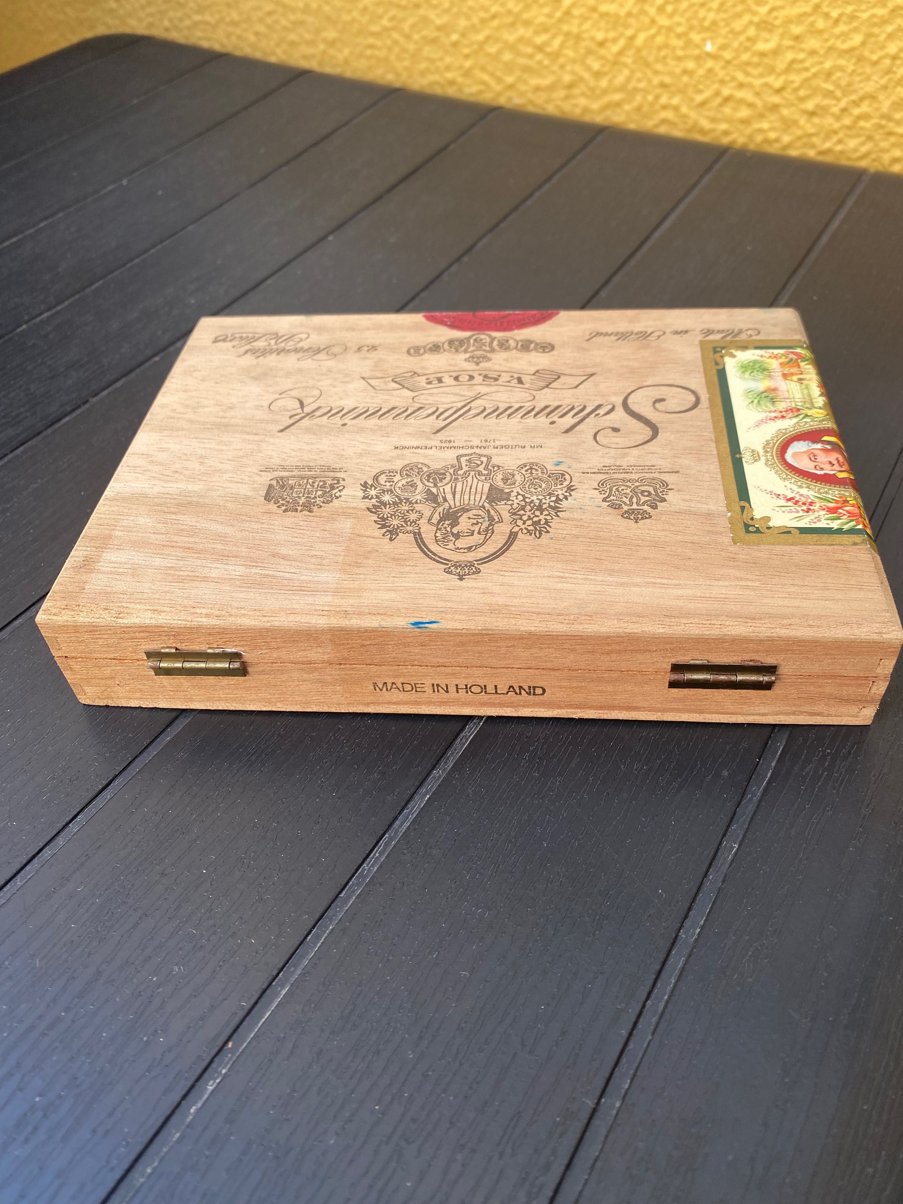 Caixa de Charutos Vintage – Schimmelpenninck V.S.O.P. (Holanda)